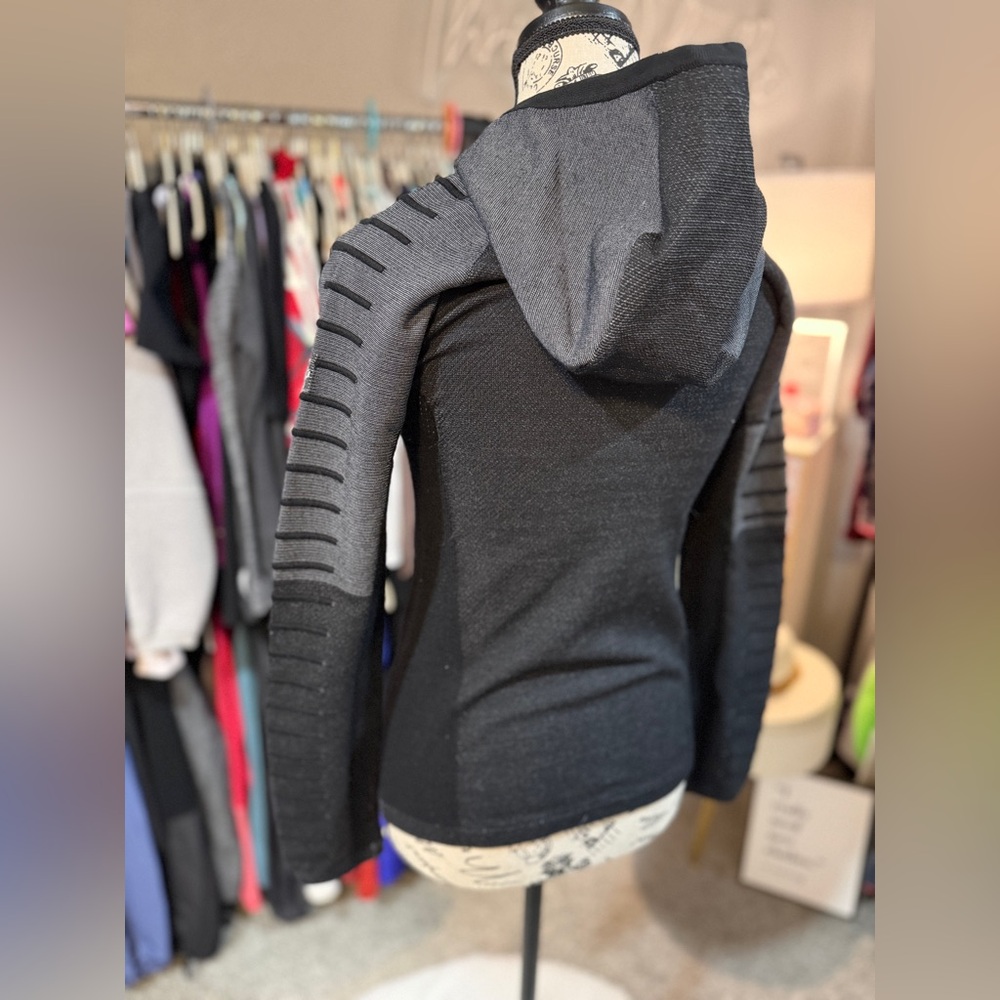 NWT Smartwool Women's Intraknit Merino Wool Fleece Full Zip Hoodie (Regular Fit) - Picture 13 of 13